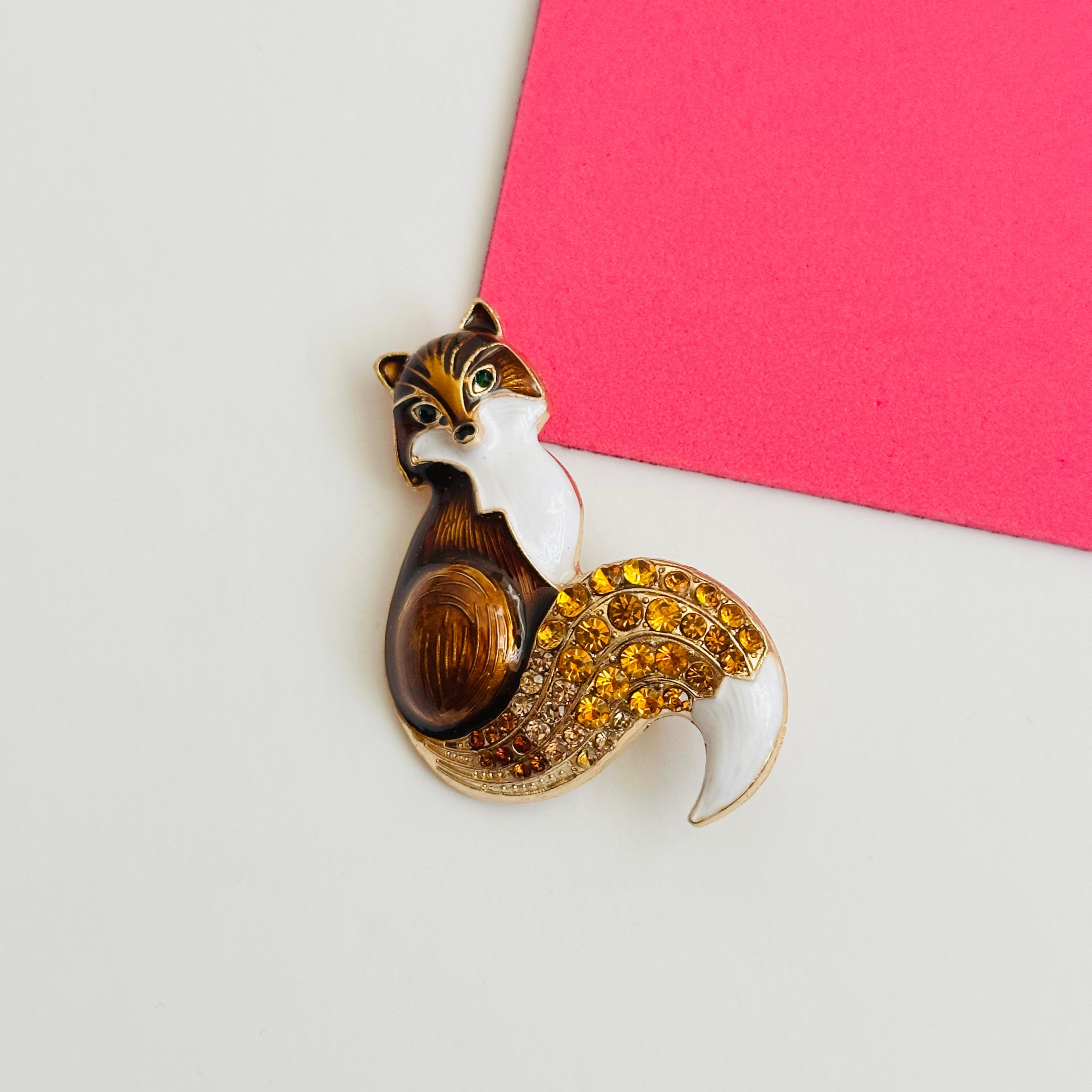 Sincap Model Broş